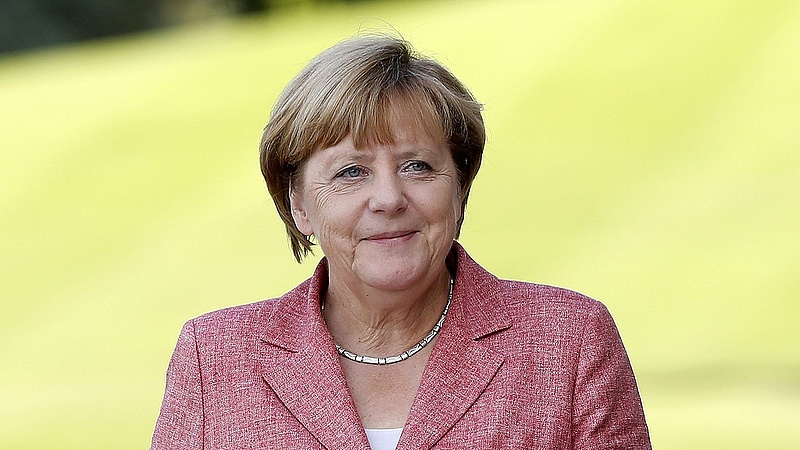 Merkel: riasztó a sajtószabadság korlátozása