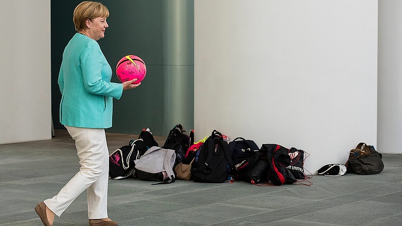 Angela Merkel valamire készül
