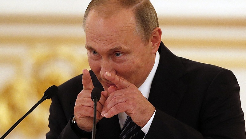 Kiderült Putyin félmeztelen fotóinak titka