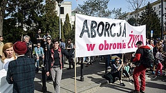 Módosítaná az abortuszszabályzást a lengyel elnök