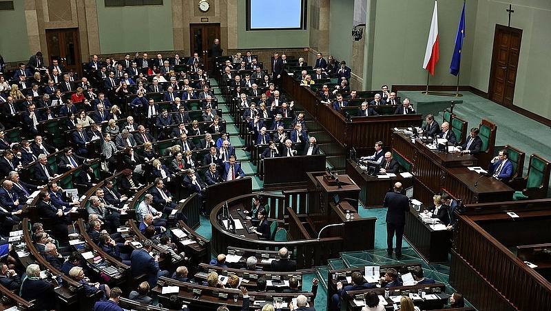 A lengyeleknél online is működik a parlament