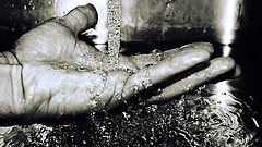 Veszélyben a biztonságos ivóvízellátás - figyelmeztették a kormányt
