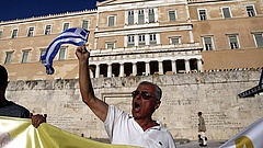 Mi vár a görögökre?