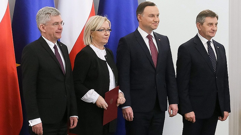 Brüsszel nem ereszti a lengyeleket - a kormány szerint nincs semmi látnivaló