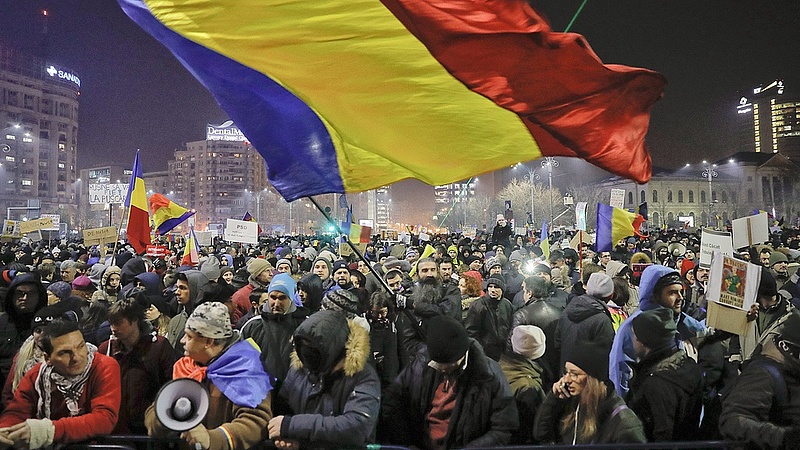 Megszavazták a román igazságügyi reformot - megfélemlítik az ügyészeket és bírákat
