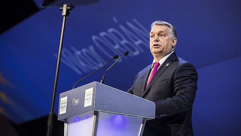 Vajon hova utazik Orbán és a fél kormány?