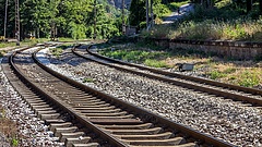 Mészáros-cég köszörüli a síneket is a MÁV-nak - közbeszerzés nélkül