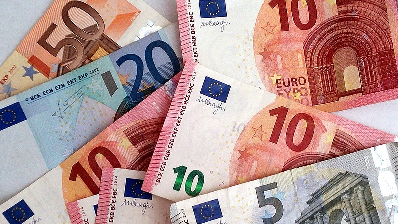 Szerda reggel 308 forint fölött volt az euró