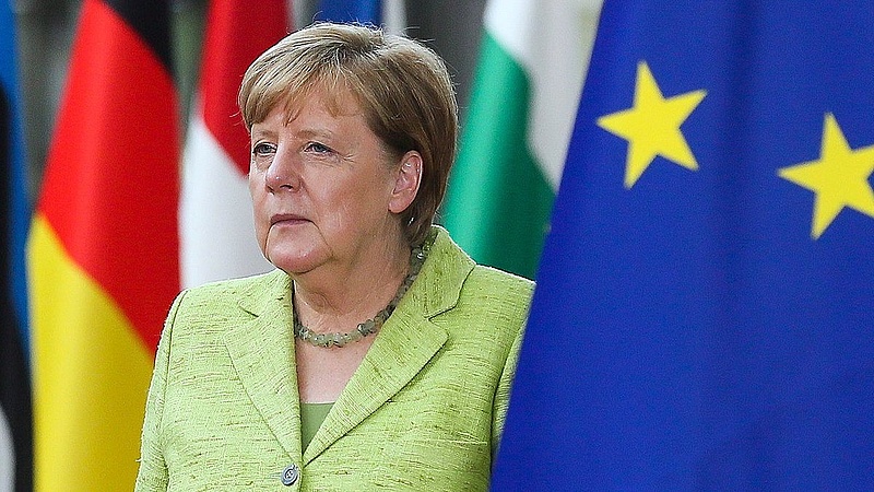 Merkel nem veszi félvállról ellenfeleit