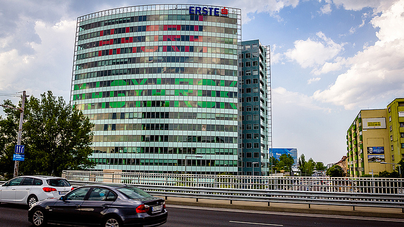 Fontos változásokat jelentett be az Erste Bank 