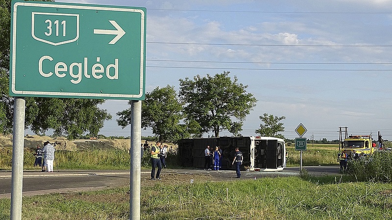 Ceglédi buszbaleset: őrizetbe vették a sofőrt