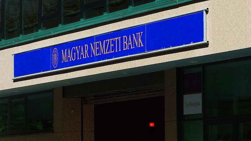 Negyedmilliárd forintot szerzett vissza az MNB a bankoktól az ügyfeleknek