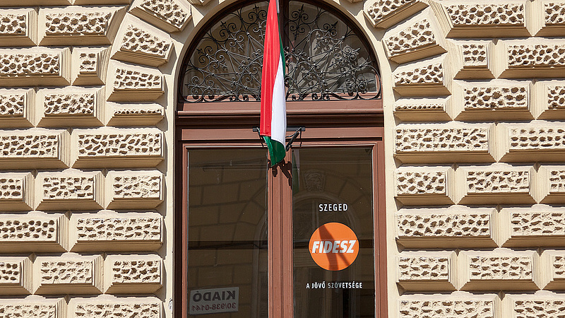 Külföldi sajtó: Orbán harmadik elsöprő győzelme előtt áll