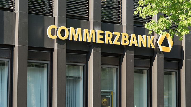 Nyereséggel zárta a harmadik negyedévet a Commerzbank