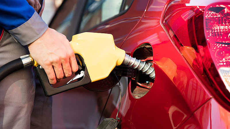 Autósok, figyelem: megint drágul az üzemanyag
