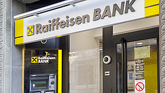 Tízezreket kapnak vissza a bankszámlás ügyfelek