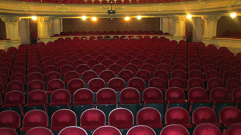 A színház kibabrált a színésszel - milliókat fizethet