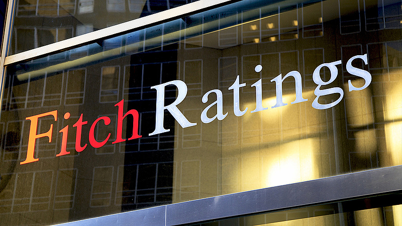 Pozitívra javította a magyar kilátásokat a Fitch Ratings