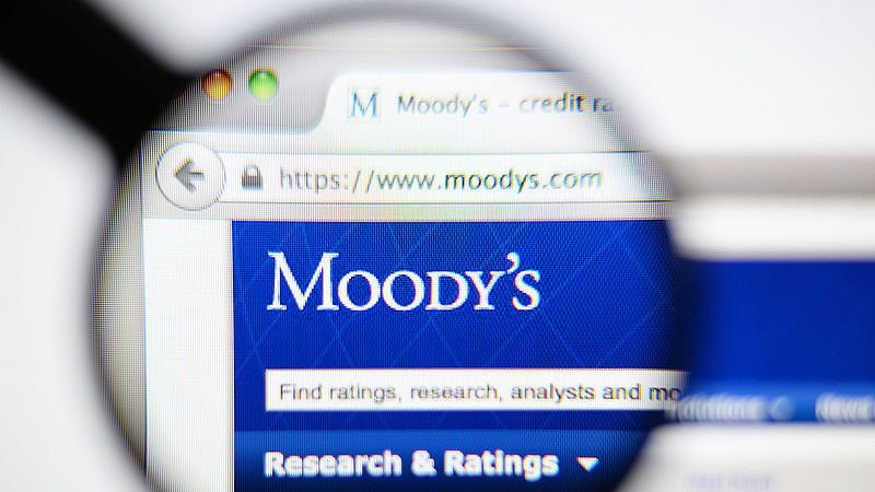 Most se csinált semmit a Moody's