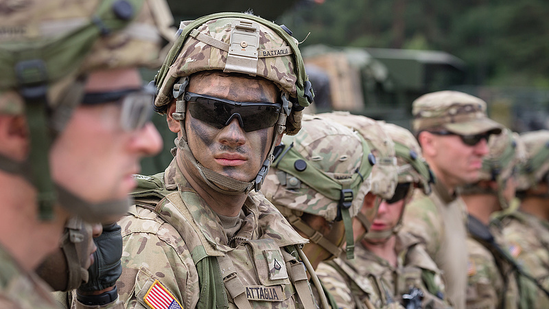 További ezer katonát csoportosít át az USA Lengyelországba