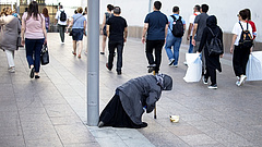 Hajléktalanság: 72 százalék szerint hülyeség tiltani, de 50 százalék egyetért vele
