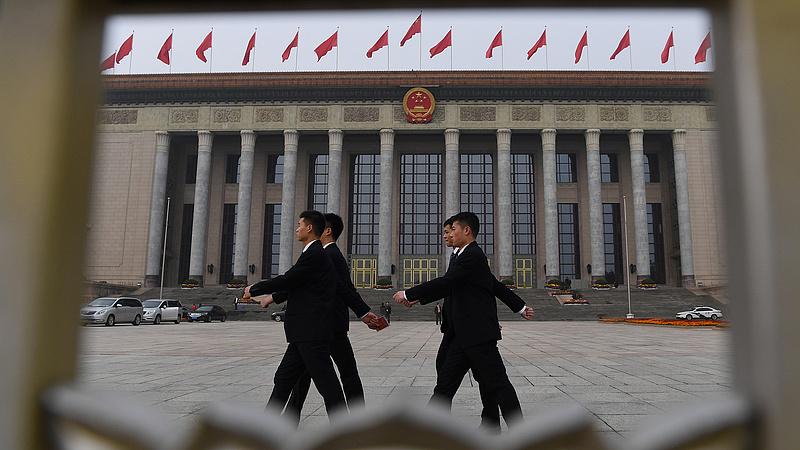 Ismét Kínánál kilincsel a kormány