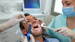 Nagy a baj a fogászatokon - leállhat az ellátás