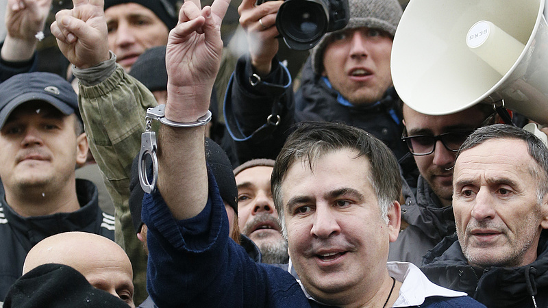 Hívei kiszabadították Szaakasvilit
