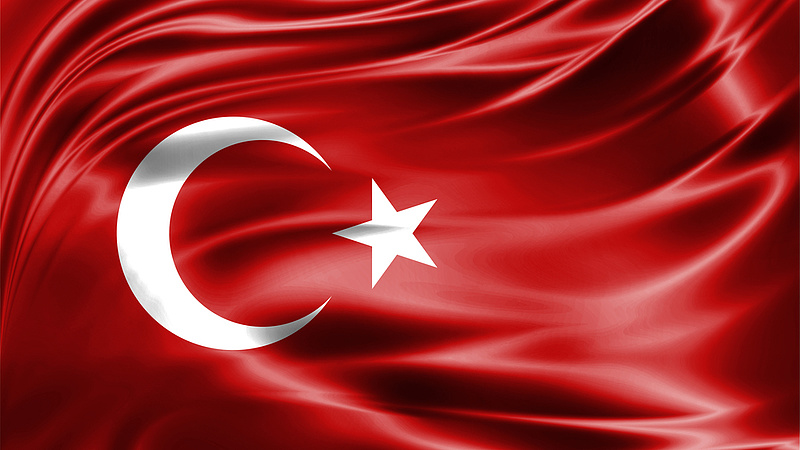 Folytatódik a török tisztogatás