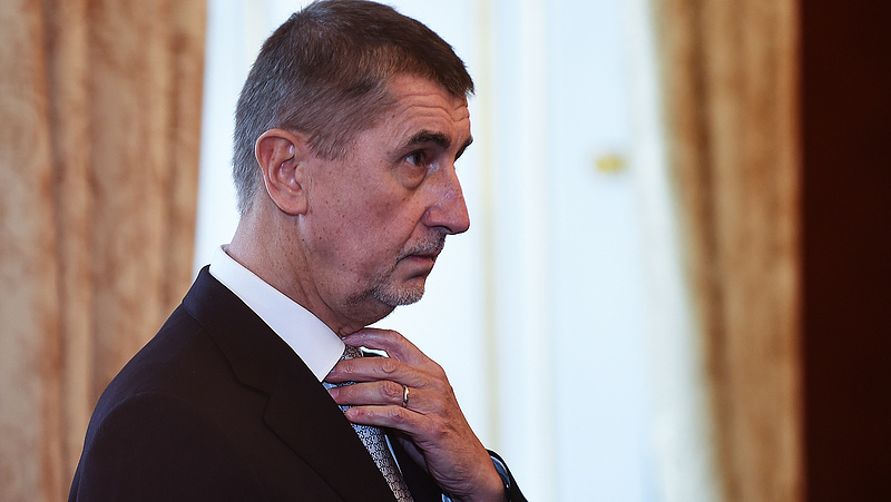 Milliós büntetést kapott a cseh kormányfő