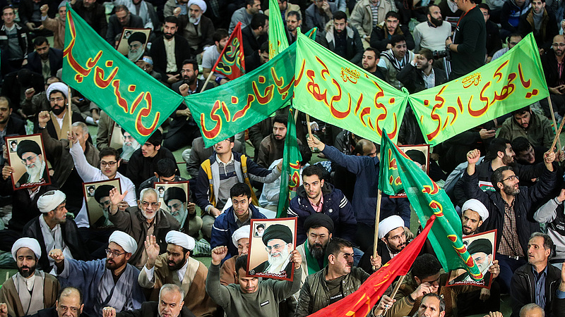 Belelőttek a tömegbe az iráni hatóságok - nagy a felháborodás