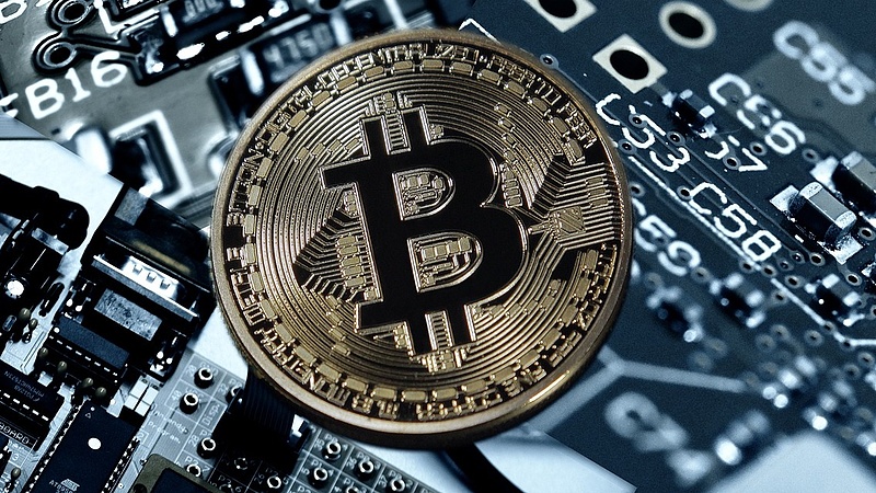 Emelkedés után zuhan a bitcoin árfolyama