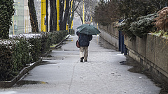 Időjárás: ónos eső és hó miatt adott ki figyelmeztetést az OMSZ
