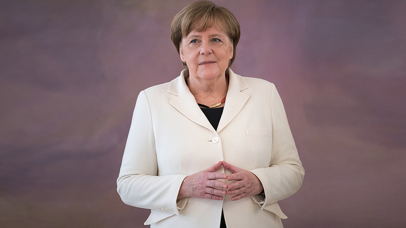 Merkel: a német küldöttség "kompromisszumok bizonyos készletével" utazik Brüsszelbe