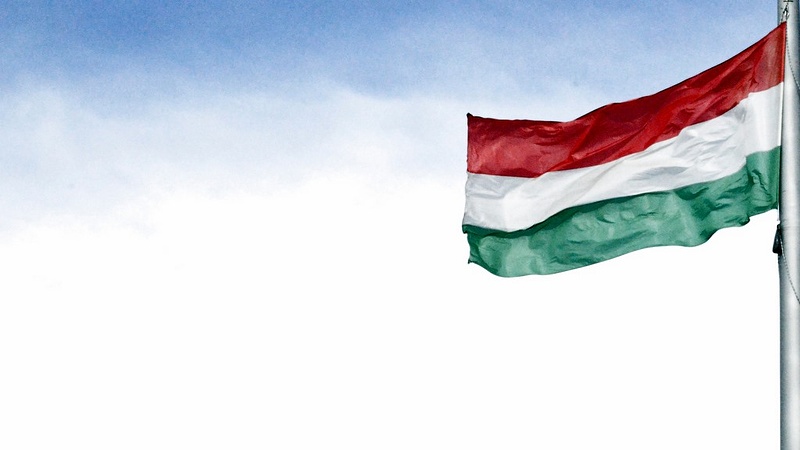 Pénteken döntenek Magyarország sorsáról