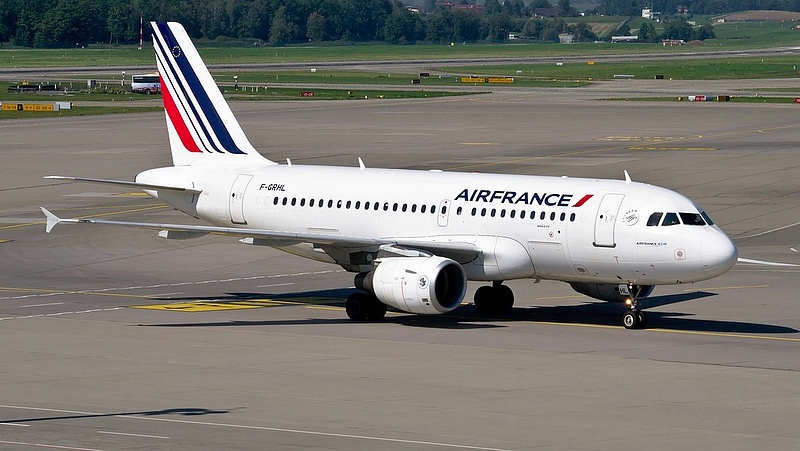 Tele gépet indított az Air France, kiakadtak az utasok