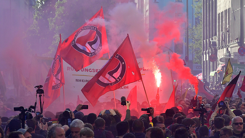 Május 1.: Százezrek tüntettek Németországban is