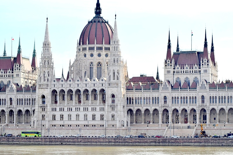 Először lehet kérdezni az új Orbán-kormány tagjaitól