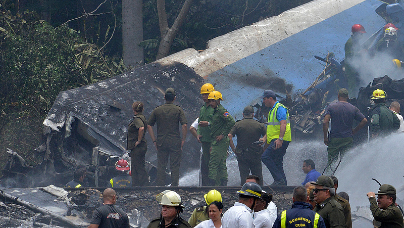 Tűzgolyóként zuhant le egy repülőgép Kubában