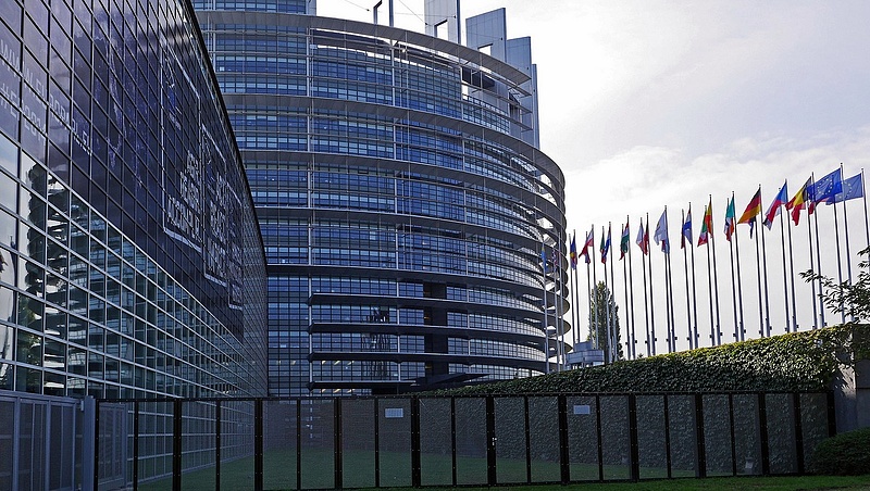 Leszavazták az EU szerzői jogi szabályozási tervezetét