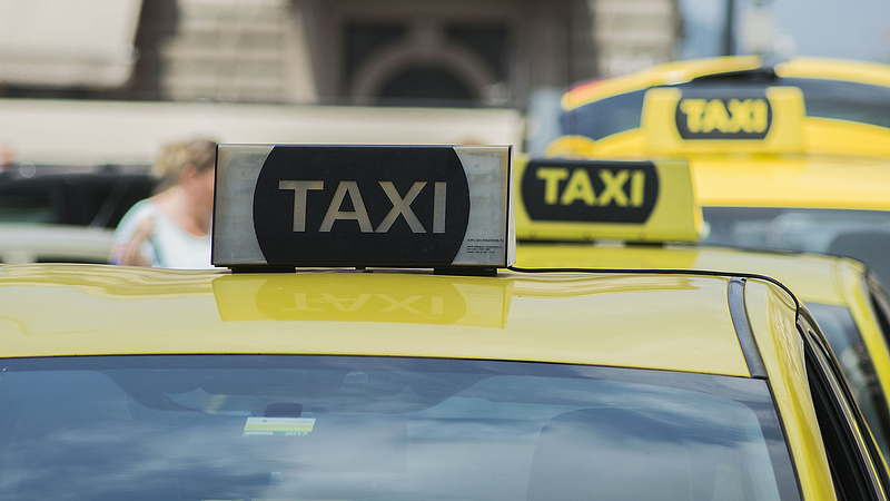 A drágább taxi miatt csak ideiglenesen morzsolódnak le az utasok