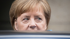 Merkel üzent Netanjáhúnak