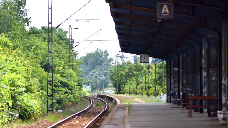 Agresszív utas miatt álltak a vonatok a Budapest-Miskolc vasútvonalon