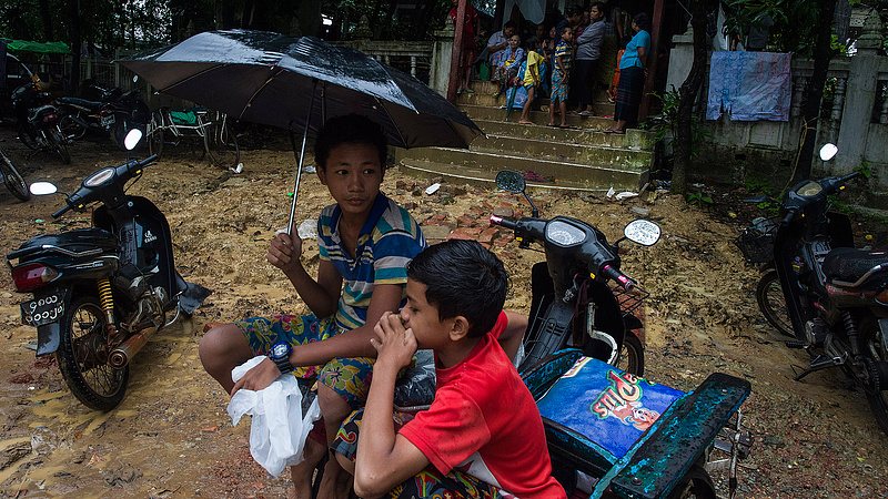 50 ezer embert evakuáltak Miannmarban