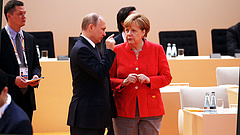 Putyinnál célba ért Merkel kérése