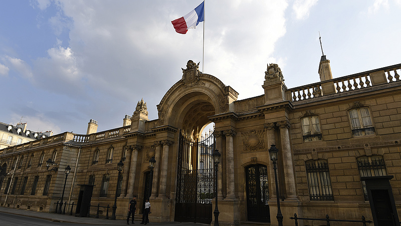 Megnevezték a szexvideó miatt megbukott párizsi főpolgármester-jelölt utódát