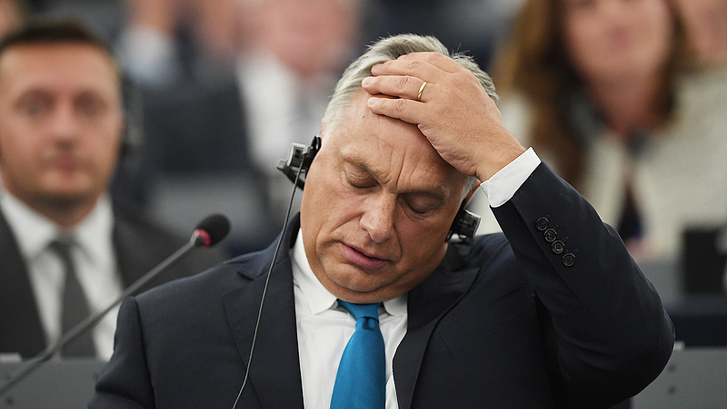 Tudatosan szervezett káosz lenne az Orbán-kormány működése?