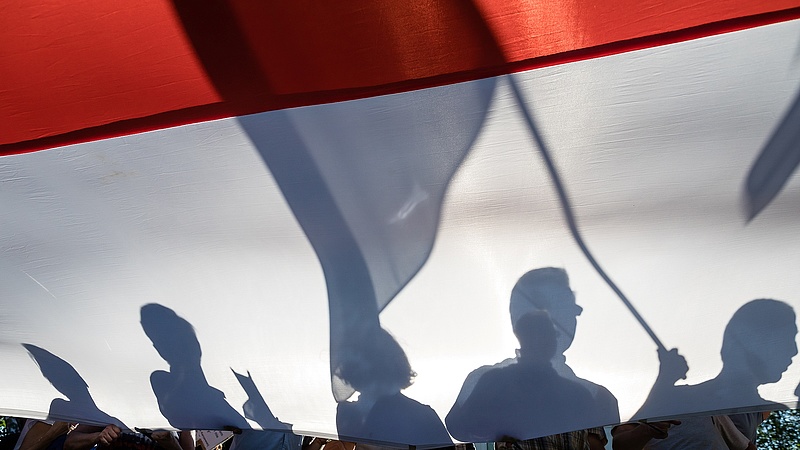Győztek a lázadó lengyel vállalkozók, jöhet az enyhítés
