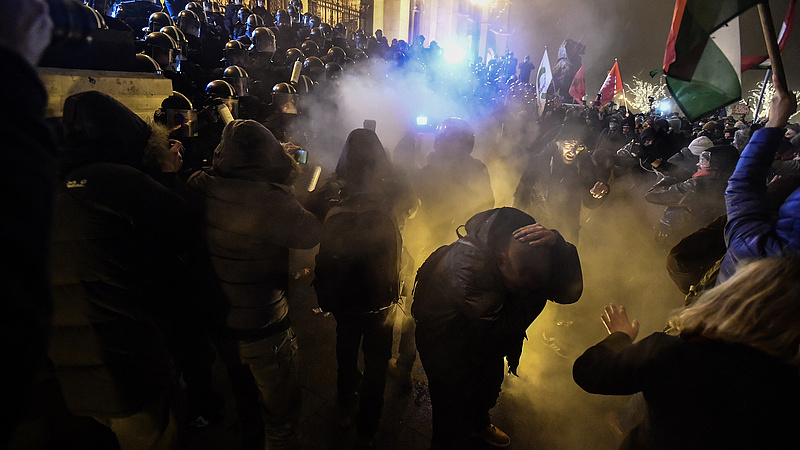 Így írnak külföldön a budapesti tüntetésekről - lapszemle