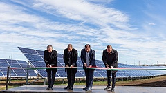 Óriási napelemes erőműveket akar a magyar kormány